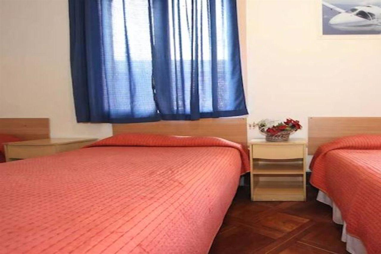 Hotel Londres 35 산티아고 외부 사진